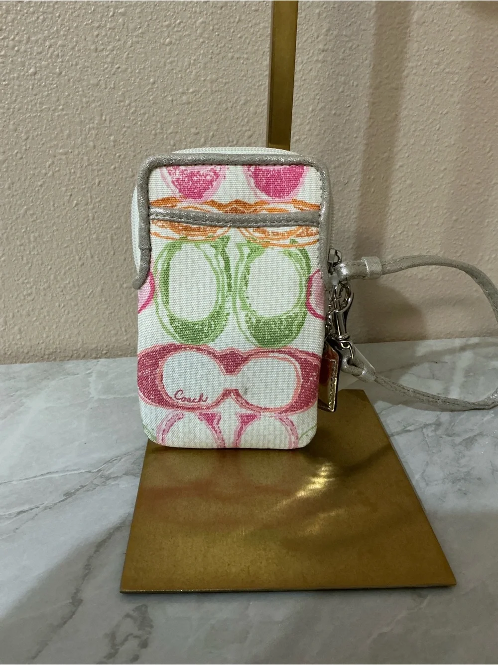 Coach Poppy Signature C Canvas Wristlet In Multicolor Design. NWT’s